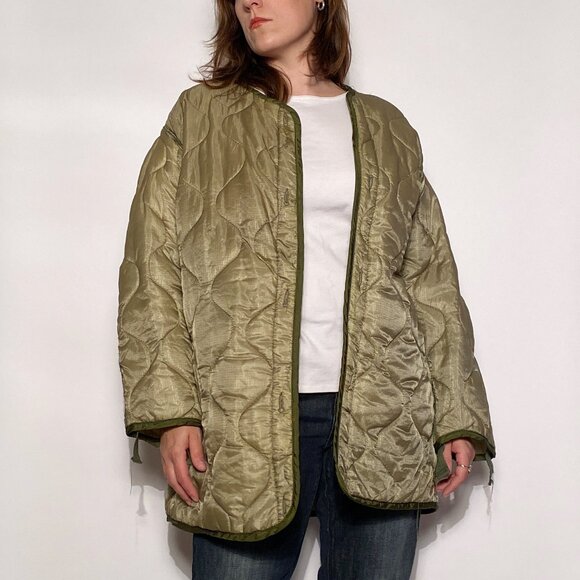Vintage Asymmetrical Army Green MILITARY Quilted Liner Jacket! Large - Picture 6 of 10